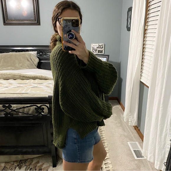 Mia Joy by Joyfolie Oversized Sweater - Picture 5 of 13